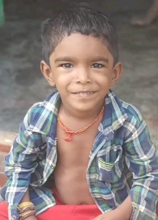 சிறுவன் முகிலன்