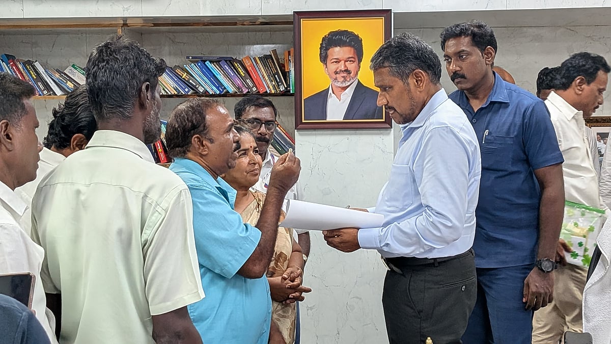 அமைச்சர் வன்னி அரசு