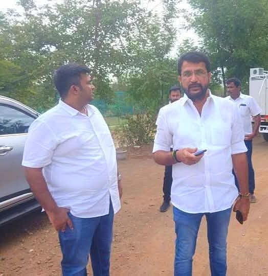 வெங்கடேசன்