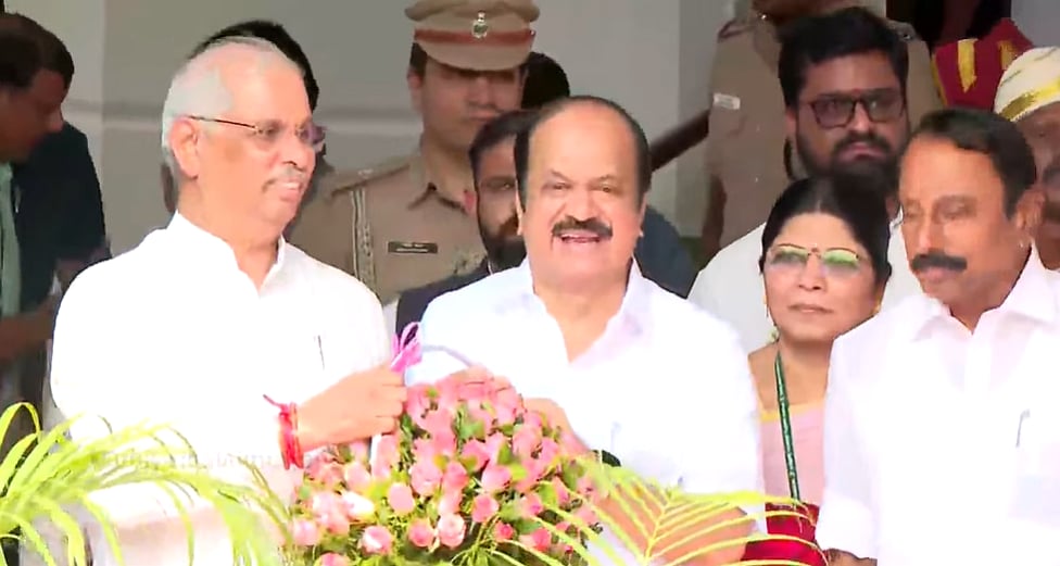 அர்லேகர் - பிரபாகர் - செங்கோட்டையன்