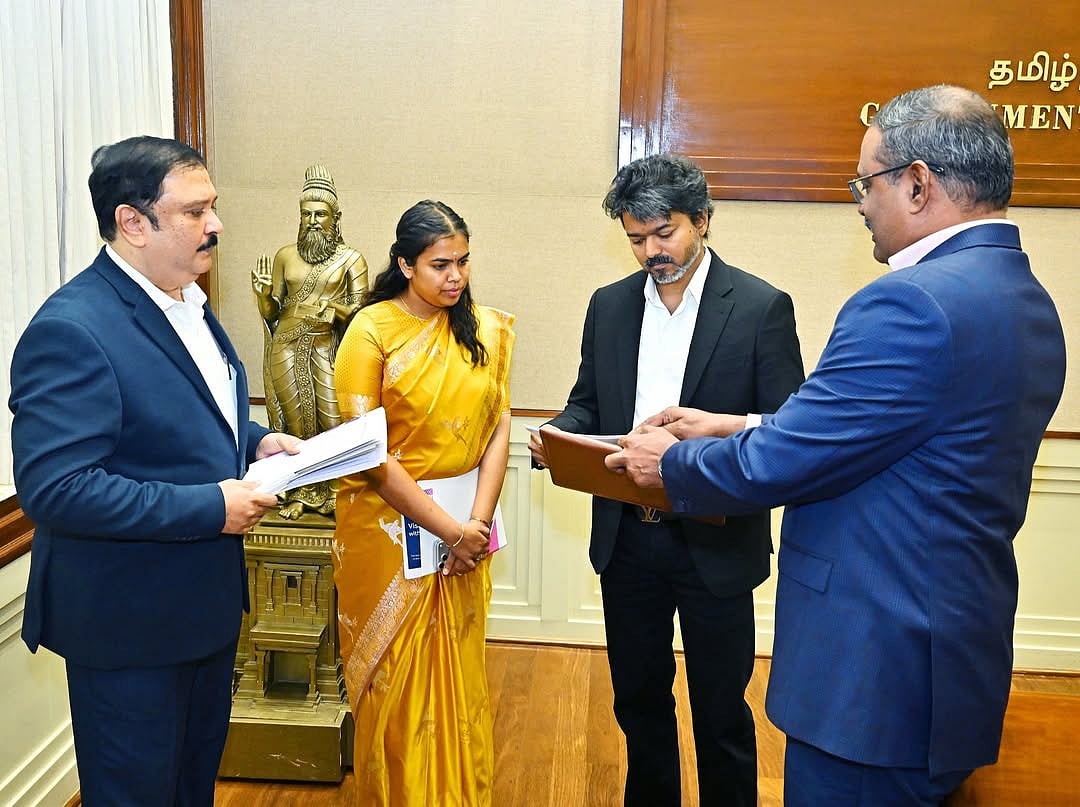 அமைச்சர் கீர்த்தனா - முதல்வர் விஜய்