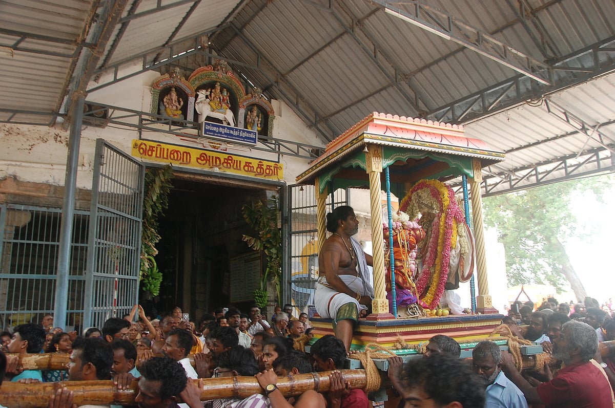 திருநெல்வேலி: ராஜவல்லிபுரம் செப்பறை ஸ்ரீ அழகியகூத்தர் சுவாமி திருக்கோயில் ஆனித் தேரோட்டம் திருவிழா.!