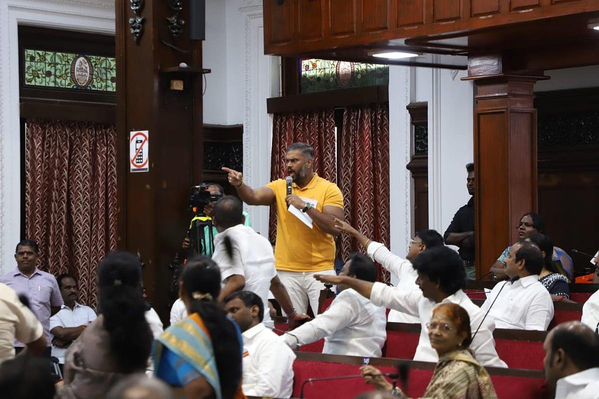 சதீஶ்