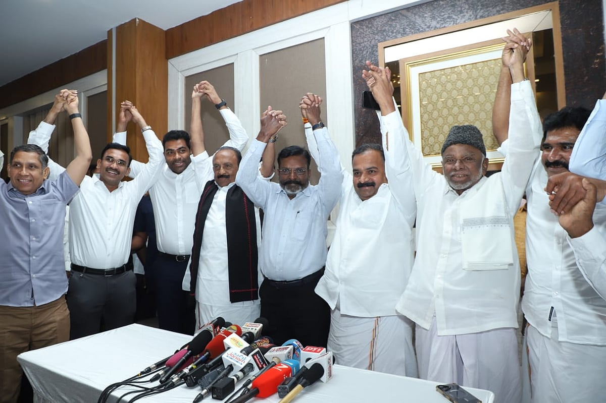 தவெக - தோழமை கட்சிகளின் கூட்டம்