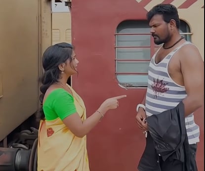 மதுரை: காதல் கோட்டை க்ளைமேக்ஸ் ரீ-கிரியேஷன்; ரீல்ஸ் ஷூட்டிங் ஸ்பாட்டான ரயில் நிலையம்!