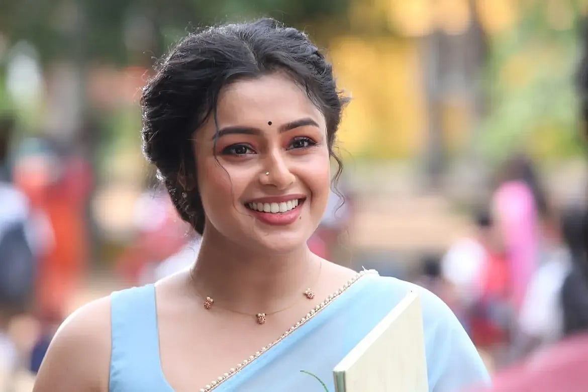 மோக்ஷா - மீனு டீச்சர்
