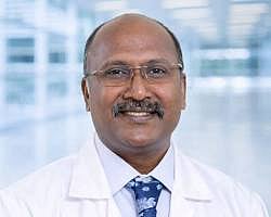Doctor Vikatan: முழங்கால் வலி... மூட்டுத் தேய்மானம்... ஆபரேஷன் இல்லாமல் சரி செய்ய முடியுமா?