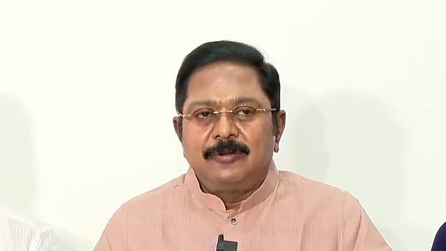 ``ஒரிஜினல் களவாணி முதல்வர் விஜய்தான்: திமுக - அதிமுக கூட்டனி? - டிடிவி தினகரன் `பளிச் பதில்கள்!