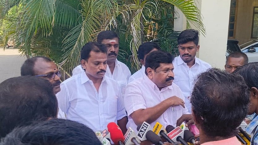 அதிமுக எம்.பி இன்பதுரை 