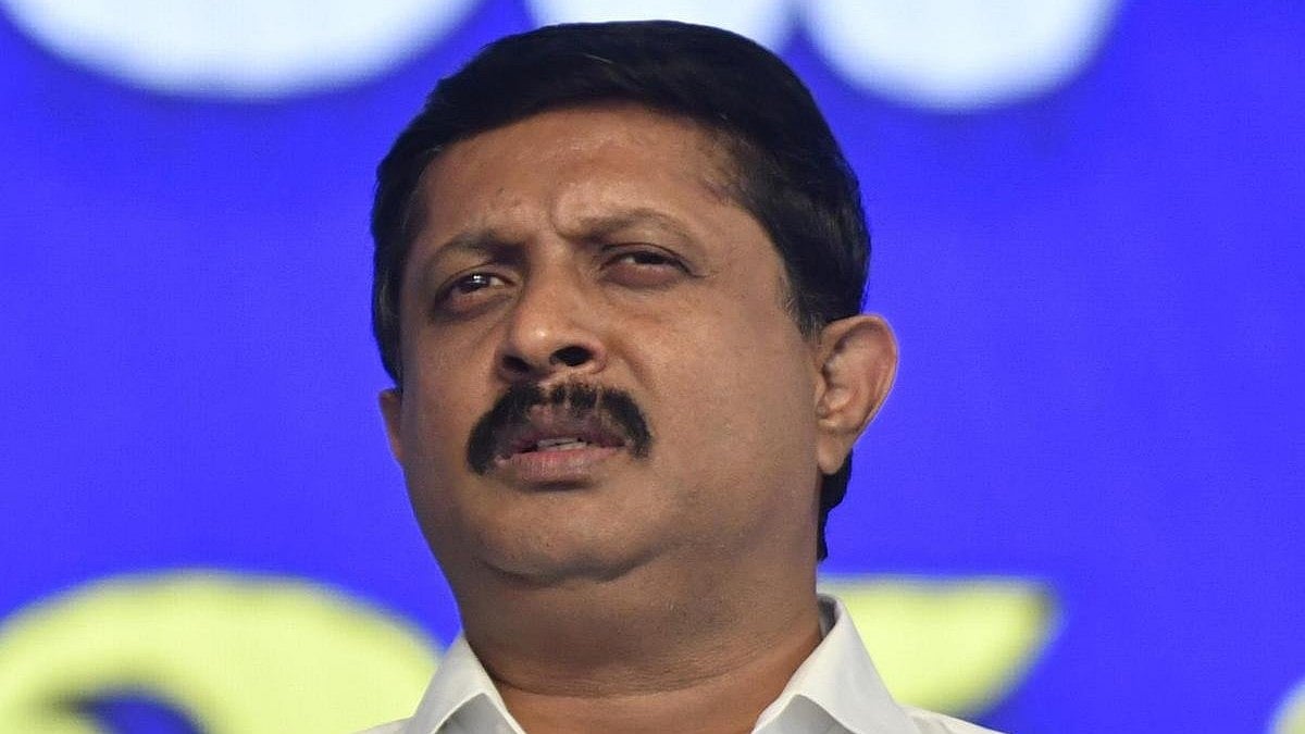 அமைச்சர் பைரதி சுரேஷ்