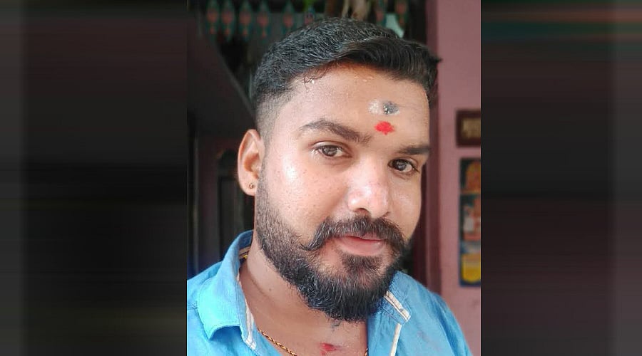லாக்கப் மரணம்: 'தலையில் ரத்தக்கட்டு, கழுத்தில் காயம்' - கடும் தாக்குதலால் கொல்லப்பட்ட சபரி வர்மன்