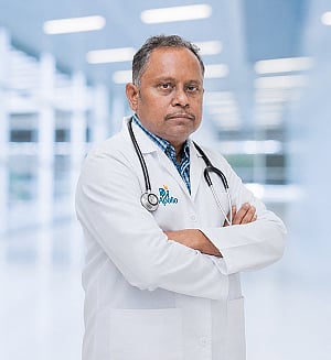 Doctor Vikatan: பேசும்போது வாயிலிருந்து கெட்ட வாடை.. அவமானம் தரும் பிரச்னைக்கு தீர்வு உண்டா?