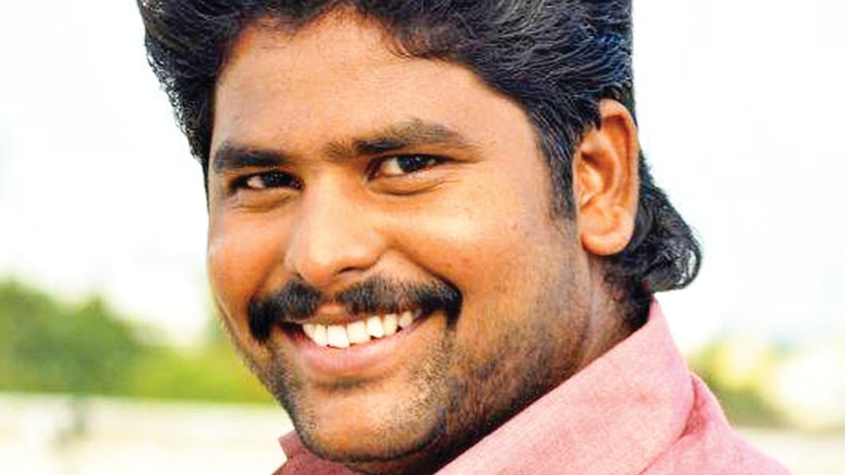 `ஆபீஸ் போட்டு பிரதமர் பெயரைச் சொல்லி ஏமாத்துறாங்க; ஜஸ்ட்ல தப்பிச்சேன் - சீரியல் நடிகர் நவீந்தர்