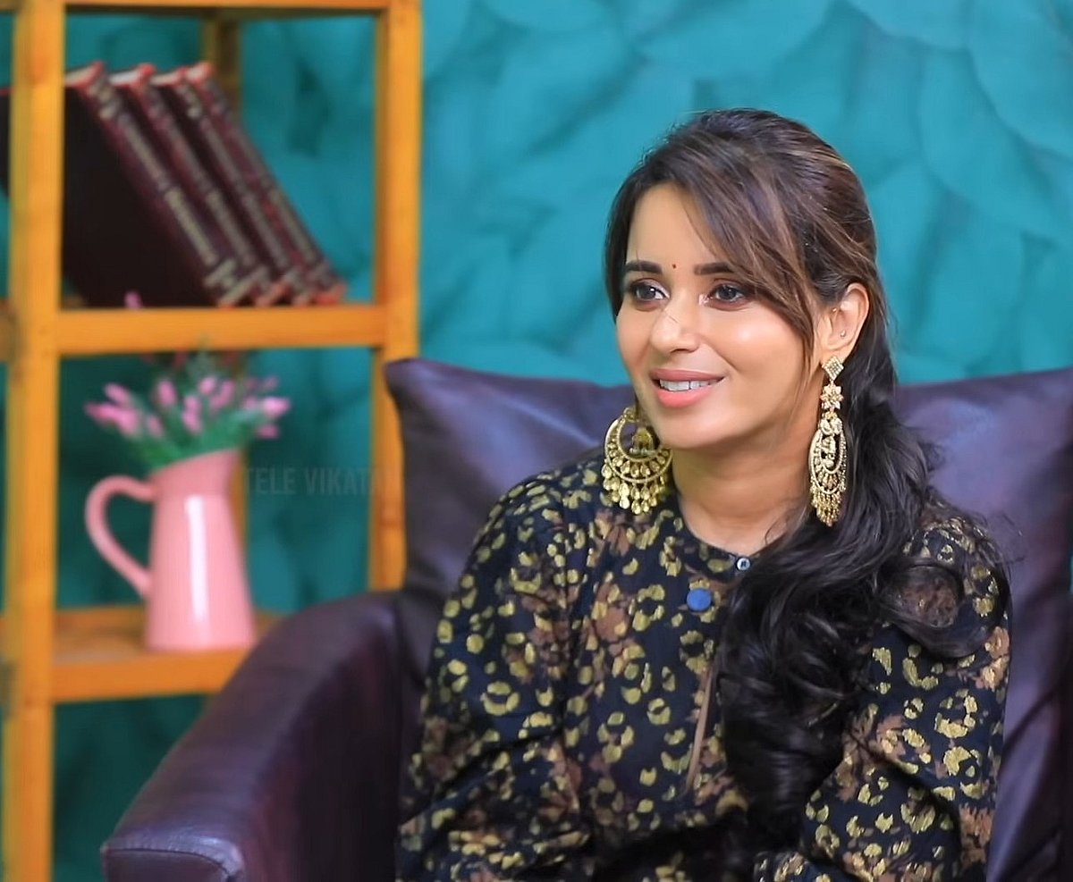  Monisha Ravishankar - Idhayam Murali