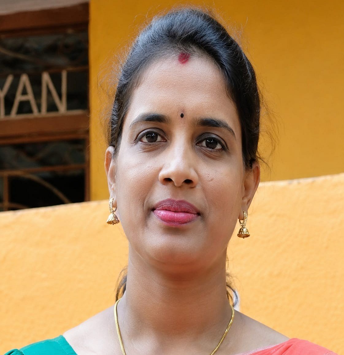 அரசு வழக்கறிஞர் நியமனத்துக்கு லஞ்சம்? புகார் கூறிய பெண் வழக்கறிஞர் தவெக-வில் இருந்து நீக்கம்