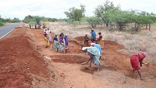 VB-GRAM (G) திட்டம்: மாற்றுத்திறனாளிகளுக்கு வேலை வழங்க புதிய நடைமுறைகள்; ஊரக வளர்ச்சித் துறை உத்தரவு