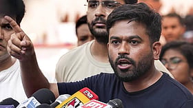 தேர்தல் ஆணையம்: ``ஸ்டாலின் முதல் மம்தா வரை தோல்வி தற்செயல் அல்ல" - அபிஜித் தீப்கே சொல்லும் கணக்கு