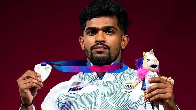 காமன்வெல்த் போட்டியில் வெள்ளி பதக்கம் வென்ற ராஜா முத்துப்பாண்டி; ஊக்கத்தொகை அறிவித்த முதல்வர் விஜய்!