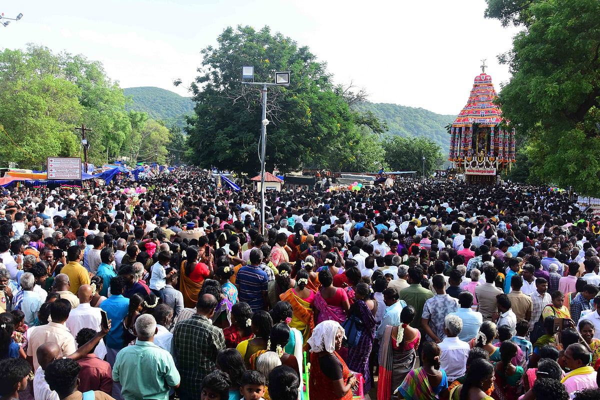 அழகர் கோவில் ஆடித் தேரோட்டம்: பக்தர்கள் வெள்ளத்தில் பவனி வந்த கள்ளழகர்!