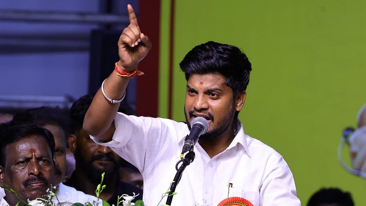 அறநிலையத் துறை அமைச்சர் ரமேஷ் 