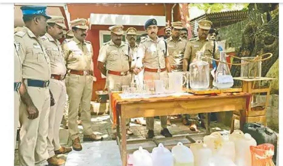 இளையான்குடியில் போதை பொருள் தயாரிப்பு ஆய்வகம் கண்டுபிடிப்பு -  கடத்தலில் ஈடுபட்ட 10 பேர் கைது!