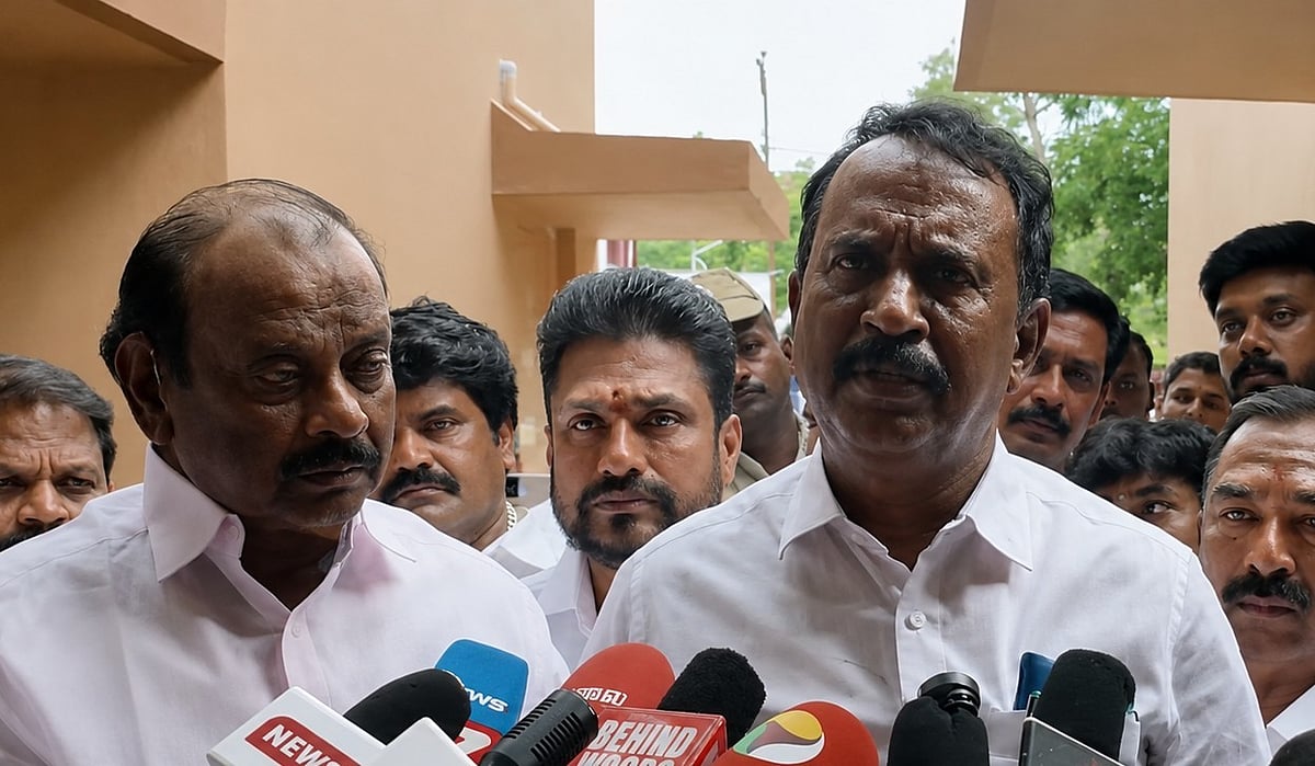 எஸ்.பி.வேலுமணி