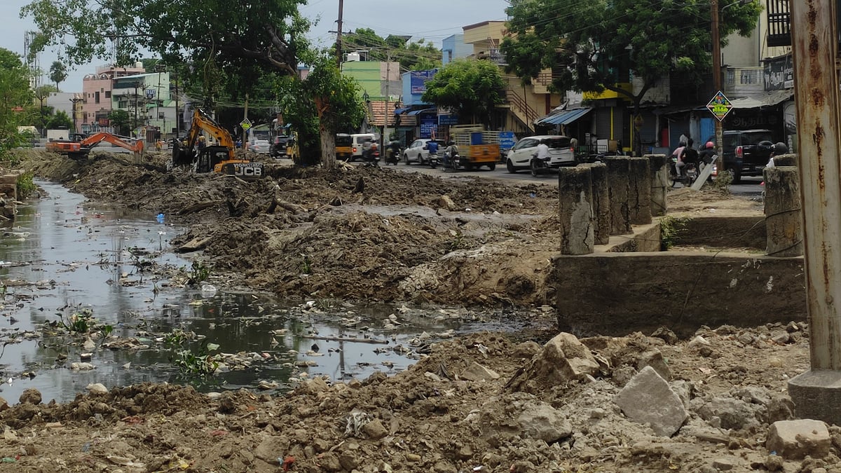 மழைக்காலத்தில் கழிவுநீர் சூழும் அபாயம் - மதுரை கோரிப்பாளையத்தில் வலுக்கும் மக்கள் போராட்டம்!