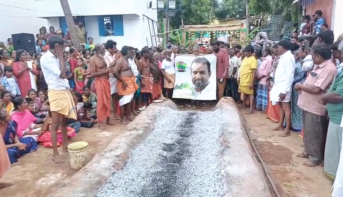 `எஸ்.பி.வேலுமணியை அதிமுக பொதுச்செயலாளராக்கு சாமி - குண்டம் இறங்கி வேண்டிய கோவை நிர்வாகி!