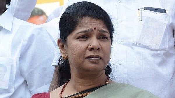 பிரதீப் ராஜ் படுகொலை: முதலில் கொலைகள்... பின்னர் ஹீரோ சாகசமா?- முதல்வர் விஜய்யைத் தாக்கும் கனிமொழி