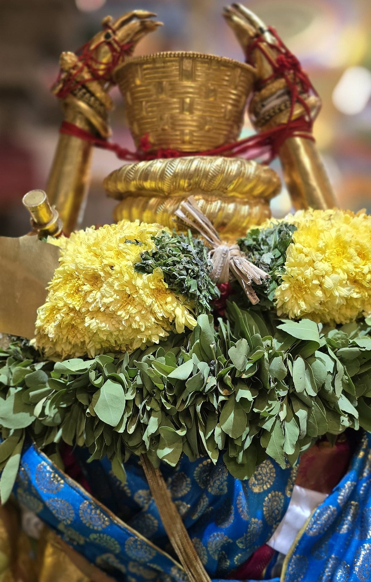 மீனாட்சி சுந்தரேசுவரர் கோயில் ஆவணித் திருவிழா: சிவன் பிட்டுக்கு மண் சுமந்த லீலை | Photo Album