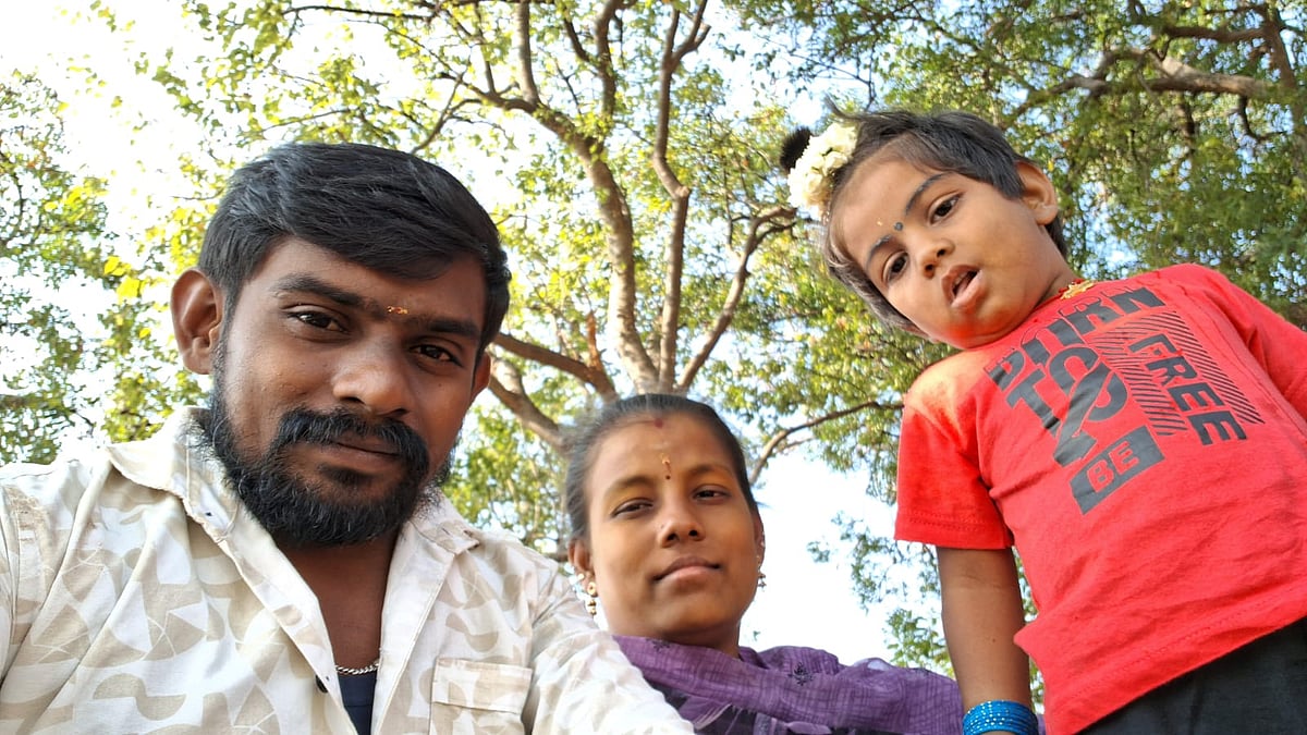 `என் விசுவாசத்தைப் பார்த்து தனிக்கடை வச்சுக் கொடுத்திருக்கார் முதலாளி! - காதல் கரட்டாண்டி அருண்