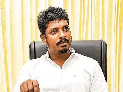 டாஸ்மாக் பிரச்னை 200 படிகள் கொண்டது; நான் 70 படிகள் ஏறிவிட்டேன் - அமைச்சர் விக்னேஷ் விளக்கம்