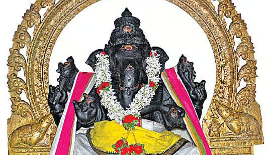 கிருஷ்ணகிரி மாவட்டம் பாகலூர் ஸ்ரீவரசித்தி விநாயகர் ஆலயம்: கடன்கள் தீர்க்கும் கணபதி சந்நிதி