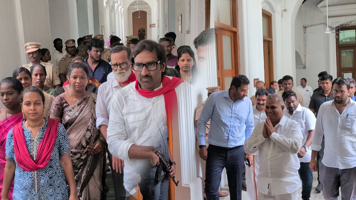 நீங்கள் போராடுவதை பார்த்து முதல்வர் தூங்கவில்லை - தூய்மைப் பணியாளர்கள் மத்தியில் அமைச்சர்கள்