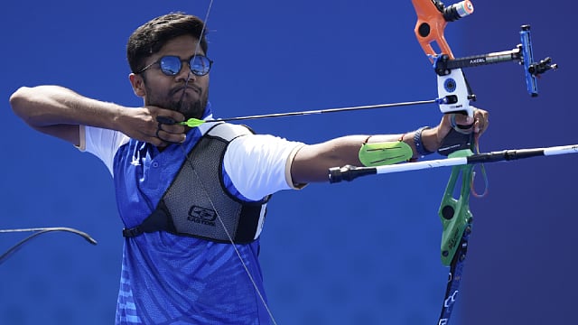 வரலாறு படைத்த தீரஜ் பொம்மதேவரா - வில்வித்தை உலகக்கோப்பையில் தங்கம் வென்று அசத்தல்!