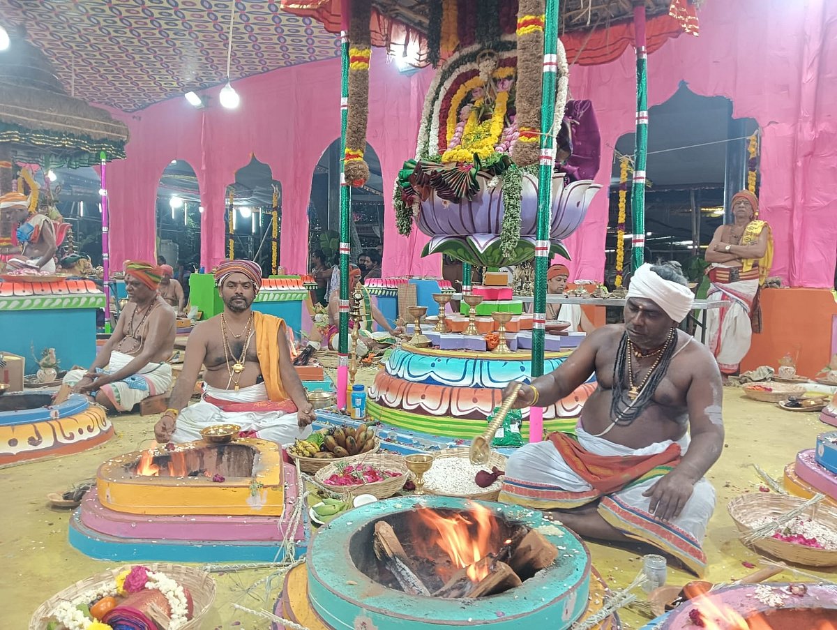 நெல்லை: தாமிரசபை இராஜவல்லிபுரம் செப்பறை ஸ்ரீ அழகியகூத்தர் சுவாமி திருக்கோயில் மகா கும்பாபிஷேகம் விழா