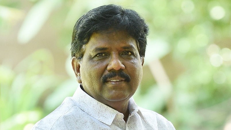 காங்கிரஸுக்காக மிகப்பெரிய ரிஸ்க் எடுத்திருக்கிறது த.வெ.க! -  சொல்கிறார் ரவிக்குமார் எம்.பி