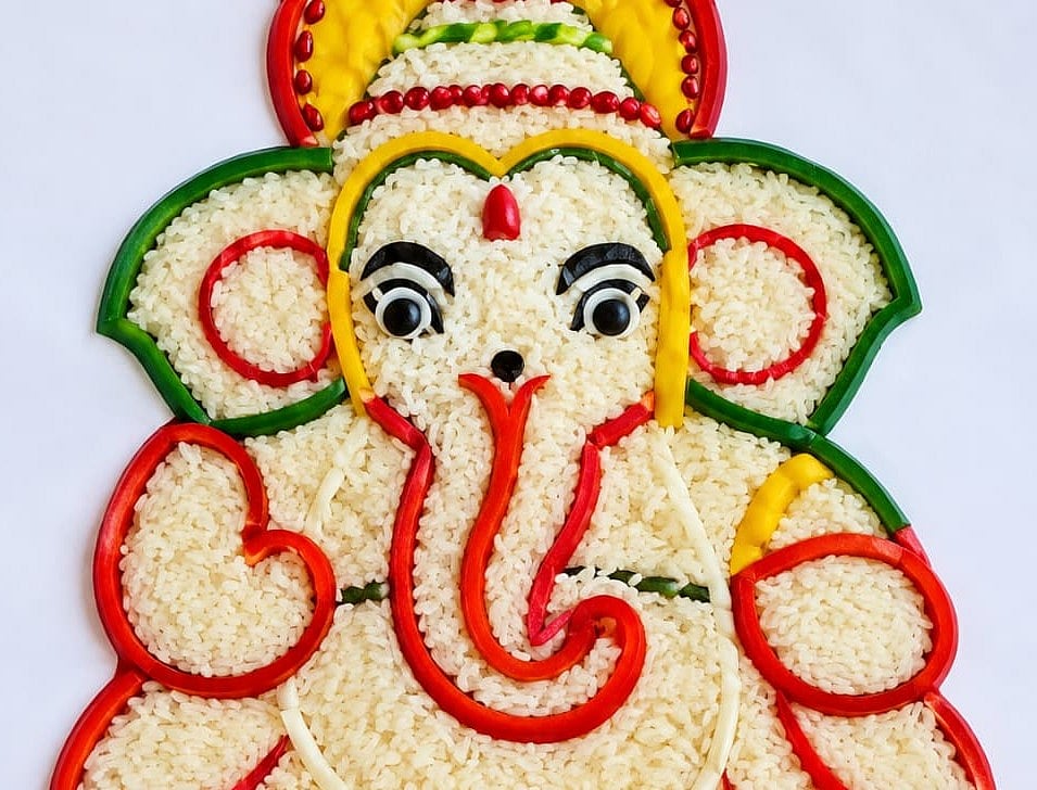 மஞ்சள் முதல் பழங்கள் வரை; இயற்கையில் மலர்ந்த விநாயகர்! - Vikatan Organic Vinayagar Contest 2026 