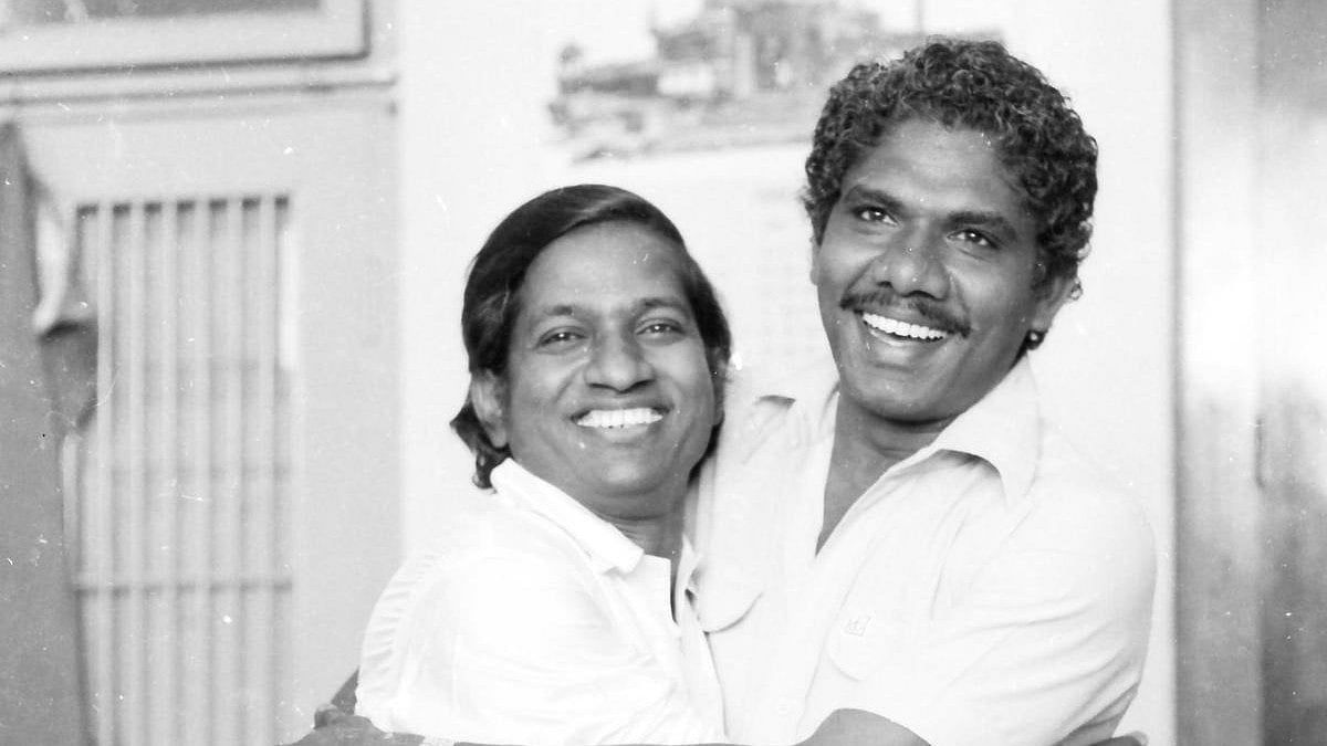 Dorothy: வேற டிரெஸ் இல்ல, சட்டையை கழட்டி கொடுனு பாரதிராஜா கேட்டார்! - நினைவுகள் பகிரும் இளையராஜா