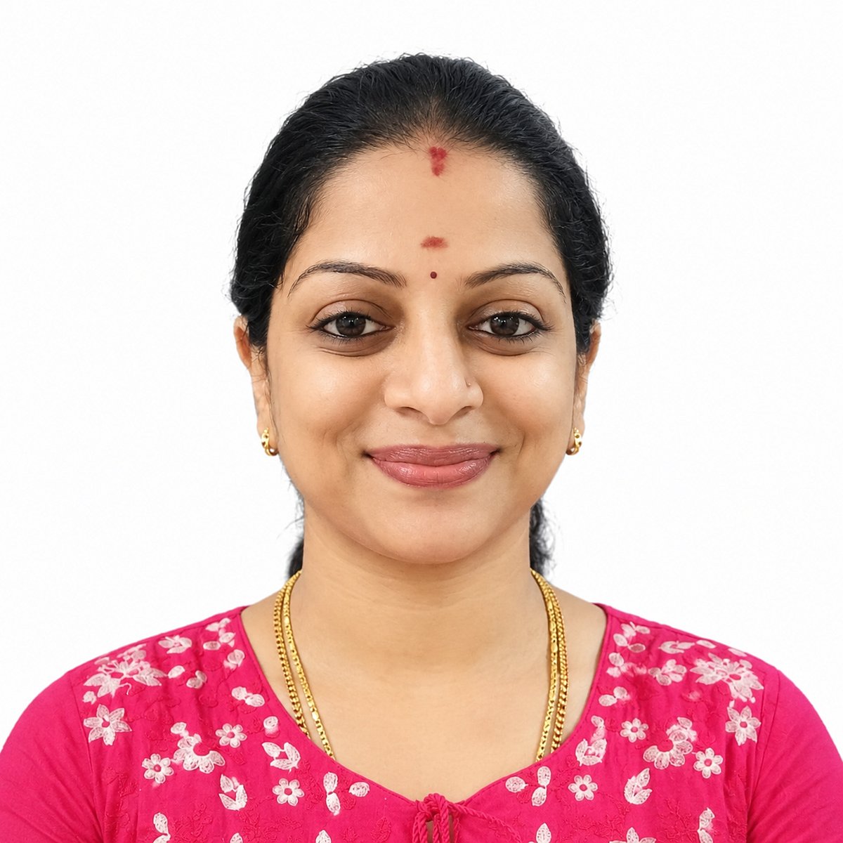 சொந்தக் காலில் நின்றதோடு இன்னொரு பெண்ணுக்கும் வேலைவாய்ப்பு; அழகு துறையில் அசத்தும் ஐஸ்வர்யா!