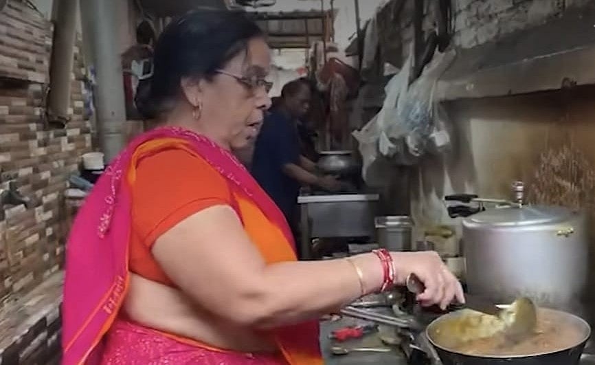 அம்மா கிச்சன் ரூ.20 சாப்பாட்டில் தொடங்கி ரூ.2.5 கோடி வருமானம் - அசத்தும் பீகார் பெண்மணி!