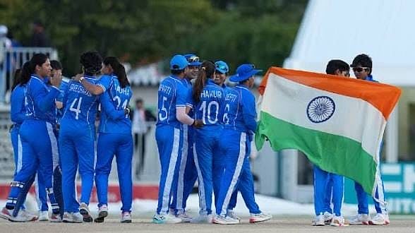 Asian Games: இலங்கைக்கு எதிராக இமாலய வெற்றி... முதல் தங்கம்; பதக்க வேட்டையில் இந்தியா!