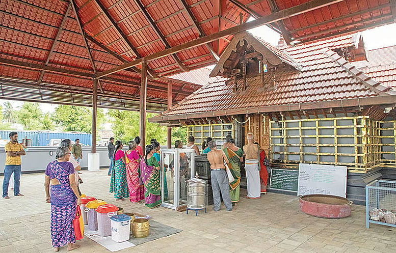 திருச்சி மாவட்டம், முத்தரசநல்லூர் குருவாயூரப்பன் கோயில்: திருமணத் தடை நீக்கும் ஆயில்ய நாக பூஜை!