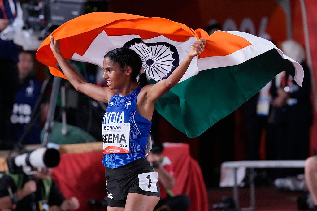 Asian Games: 10,000 மீட்டர் ரேஸ்; 16 ஆண்டுகளுக்குப் பிறகு இந்தியாவுக்கு பதக்கம்.. சீமா குமாரி சாதனை!