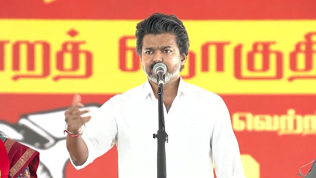 "என்ன பெத்த தாயை தவறா பேசும்போது கூட பொறுத்துகிட்டேன், ஆனா..!"-  திமுகவை காட்டமாக விமர்சித்த விஜய்