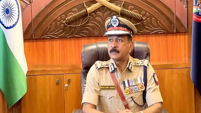 டிஜிபி மகேஷ்குமார்