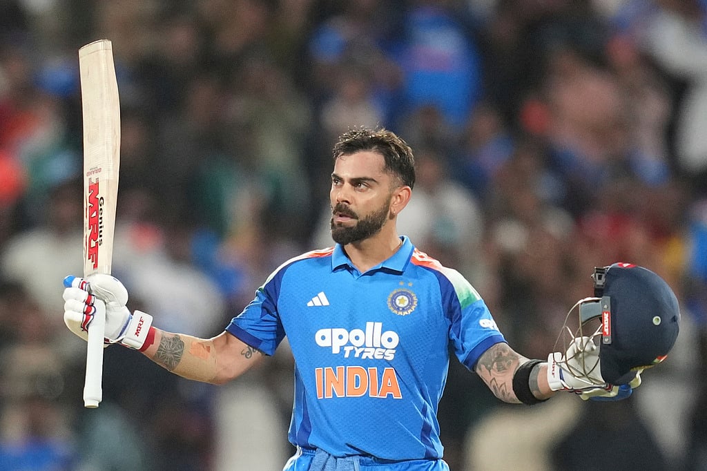 `கதை இன்னும் முடியல- 15,000 ODI ரன்கள்… சதம் அடித்து மாஸ் காட்டிய கோலி; வீழ்ந்த வெஸ்ட் இண்டீஸ்!