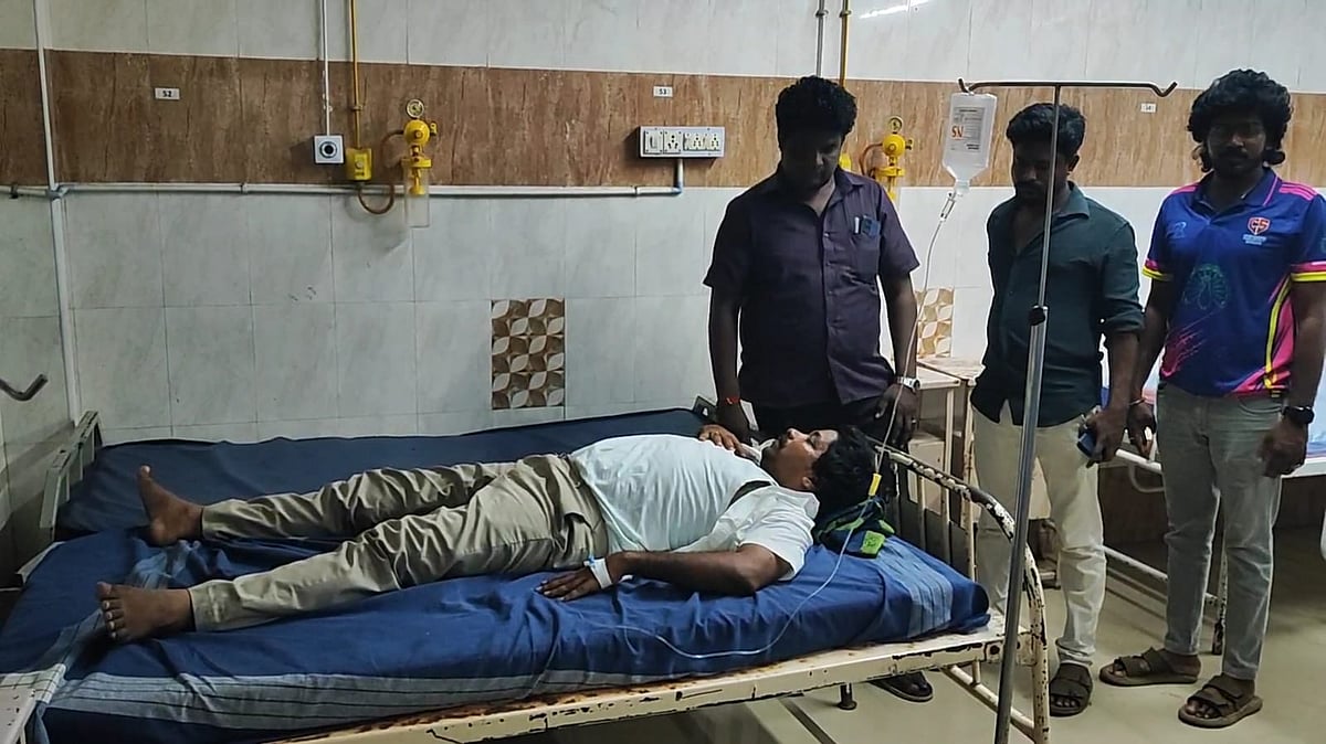 கும்பகோணம்: காரை மறித்து தவெக நிர்வாகியை தாக்கிய மர்ம நபர்கள் - நிதி நிறுவன தேர்தல் காரணமா..?