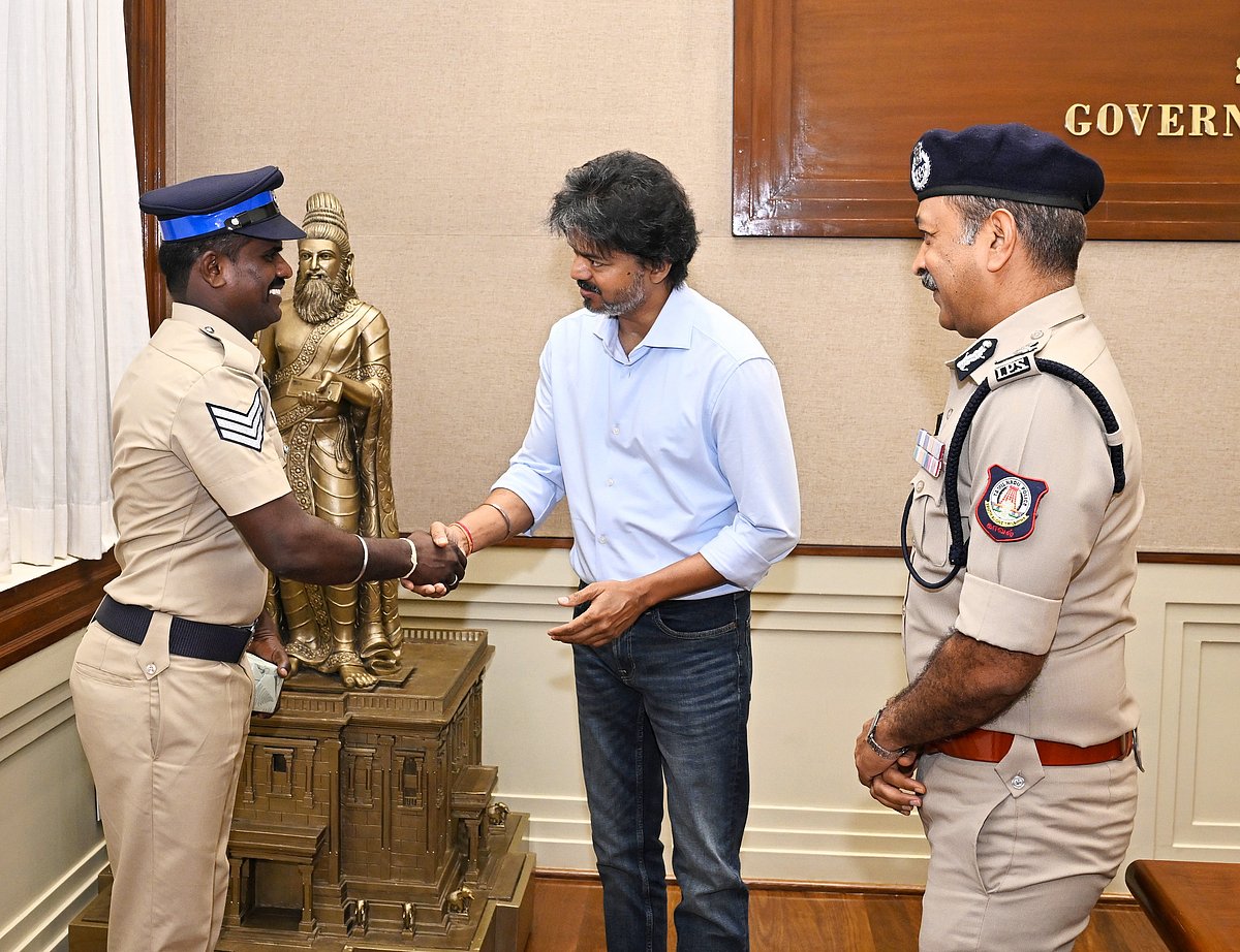 முதலமைச்சர் விஜய் பாராட்டு