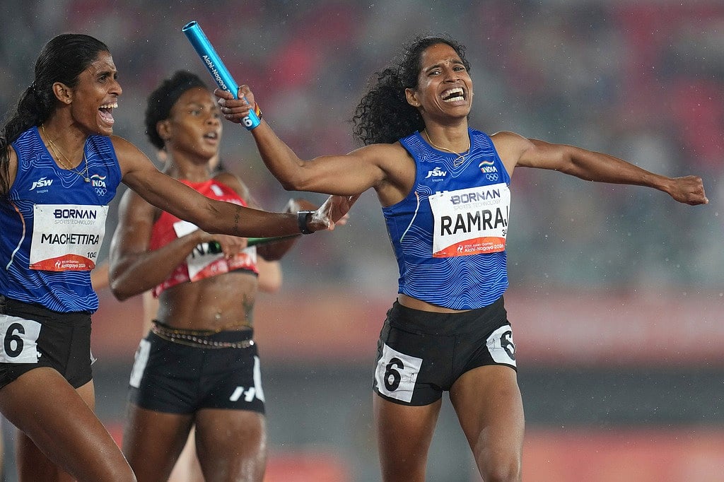 Asian Games: இந்திய அணிக்கு தங்கப்பதக்கம்; வெள்ளி, வெண்கலம், தங்கம் வென்ற தமிழக வீராங்கனை வித்யா! 